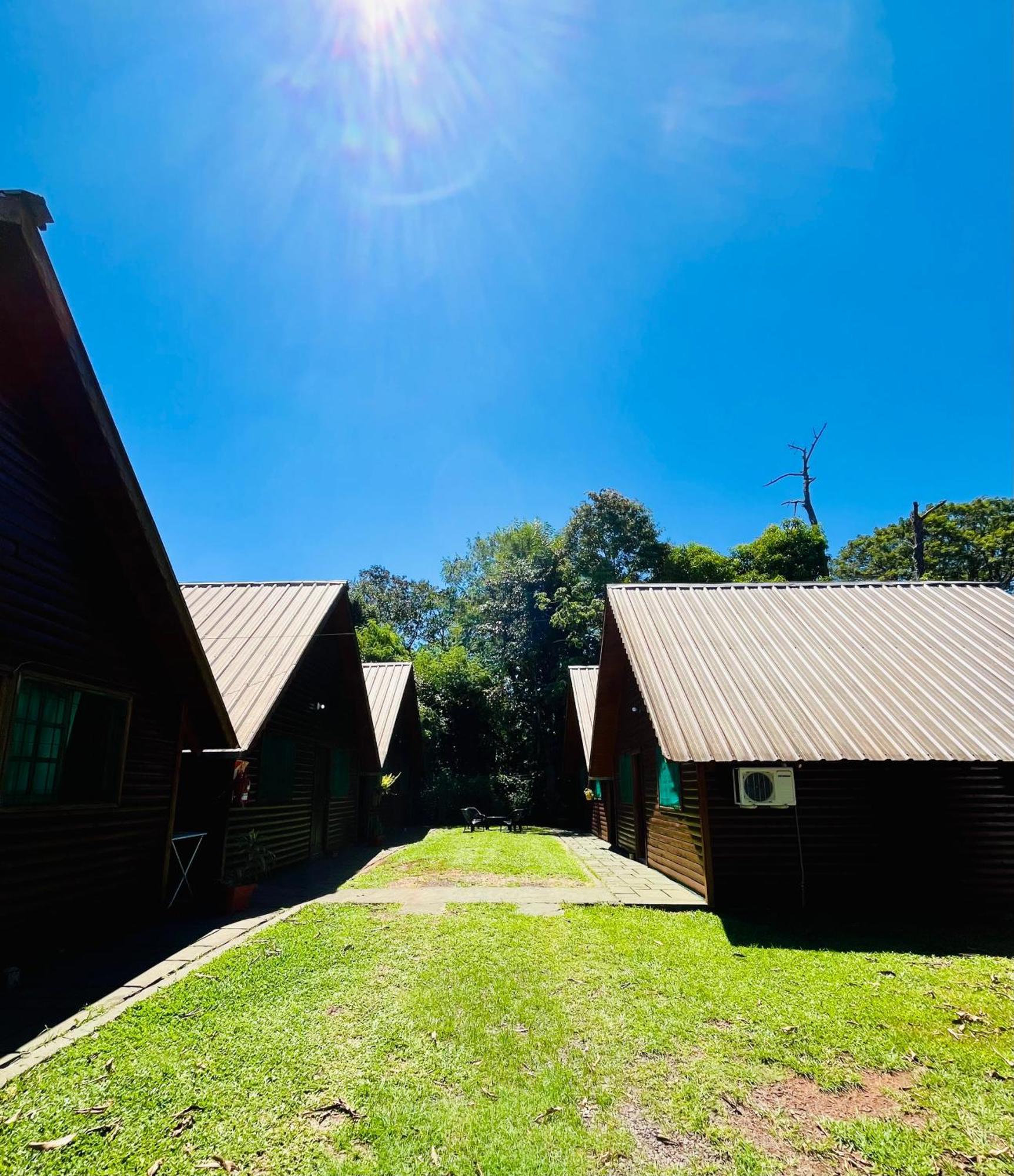 Cabanas Merale Excelente Ubicacion Puerto Iguazú Esterno foto