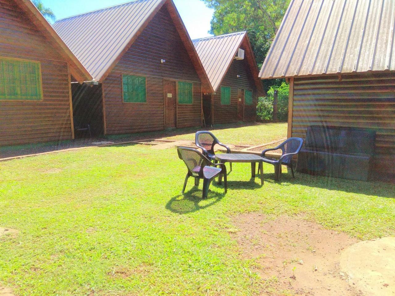 Cabanas Merale Excelente Ubicacion Puerto Iguazú Esterno foto