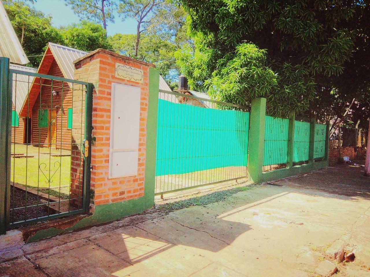 Cabanas Merale Excelente Ubicacion Puerto Iguazú Esterno foto